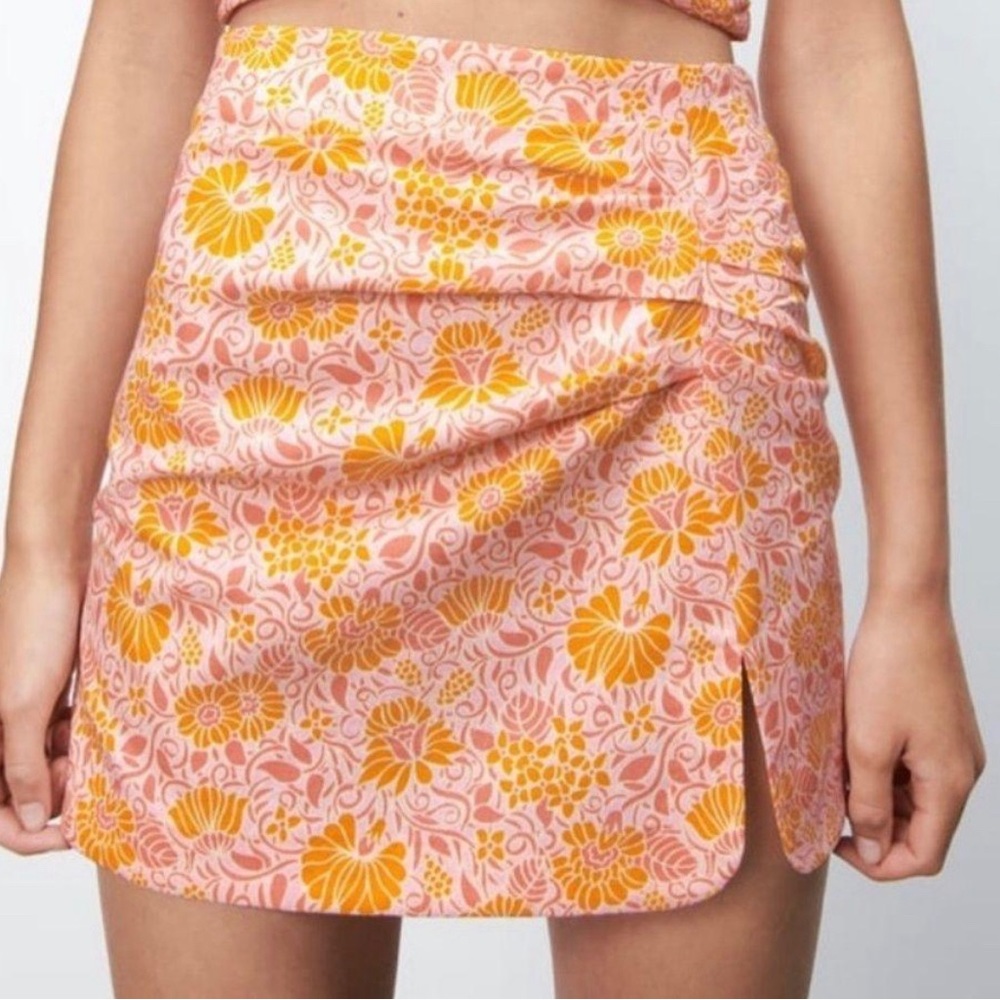 Zara Paisley Pink Linen Mini Scrunch Skirt